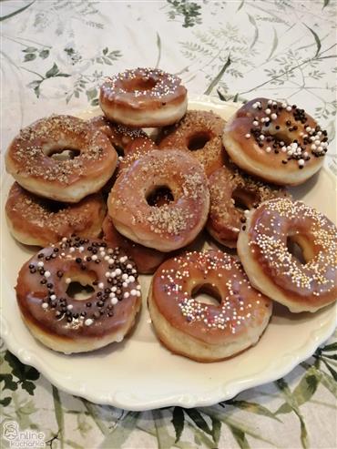 ukázka receptu Donuty (z mobilní aplikace pro iPhone)