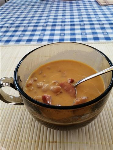 ukázka receptu Fazolová polévka s klobásou (z mobilní aplikace pro Android)