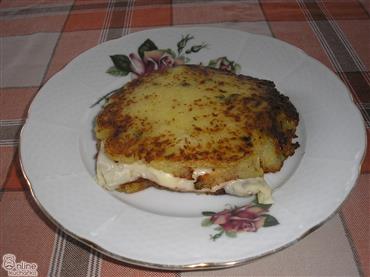 ukázka receptu Bramborové placky plněné šunkou a sýrem